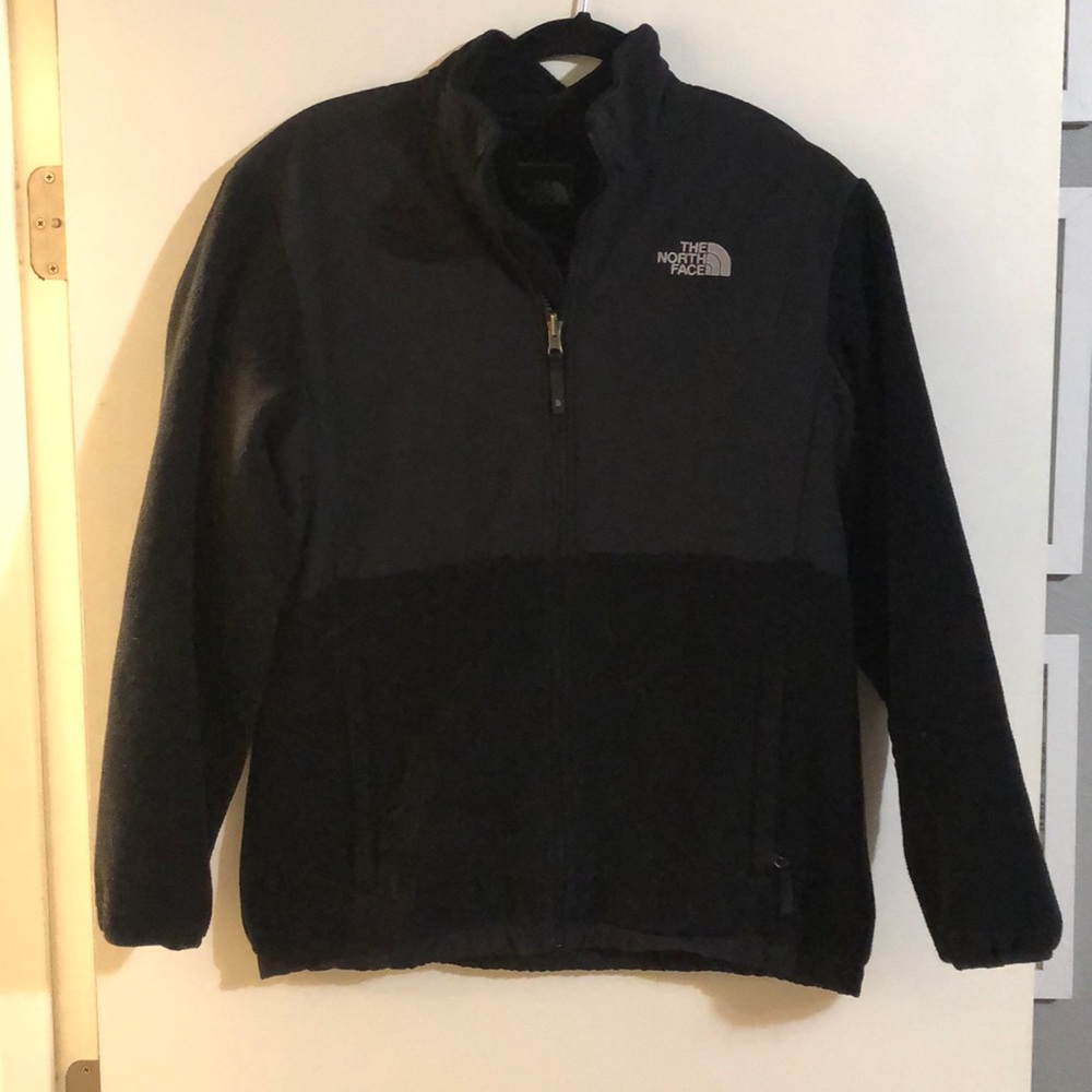 North Face Jacket (Girls XL)